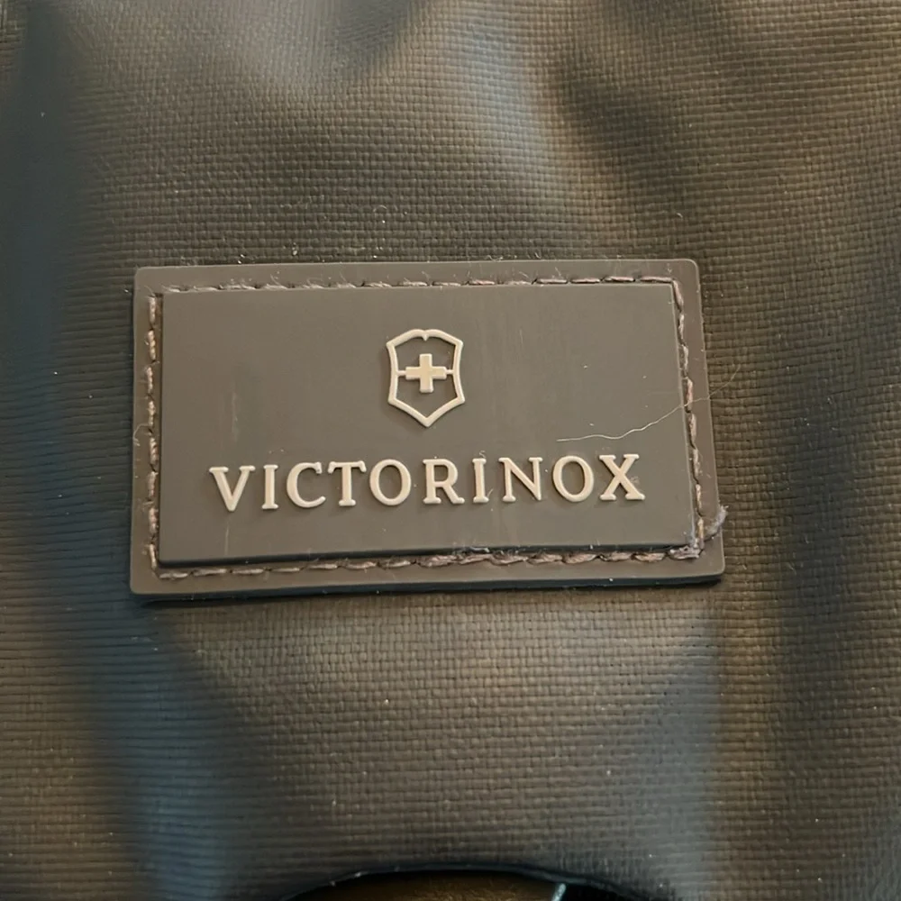 Victorinox digital bag NWT